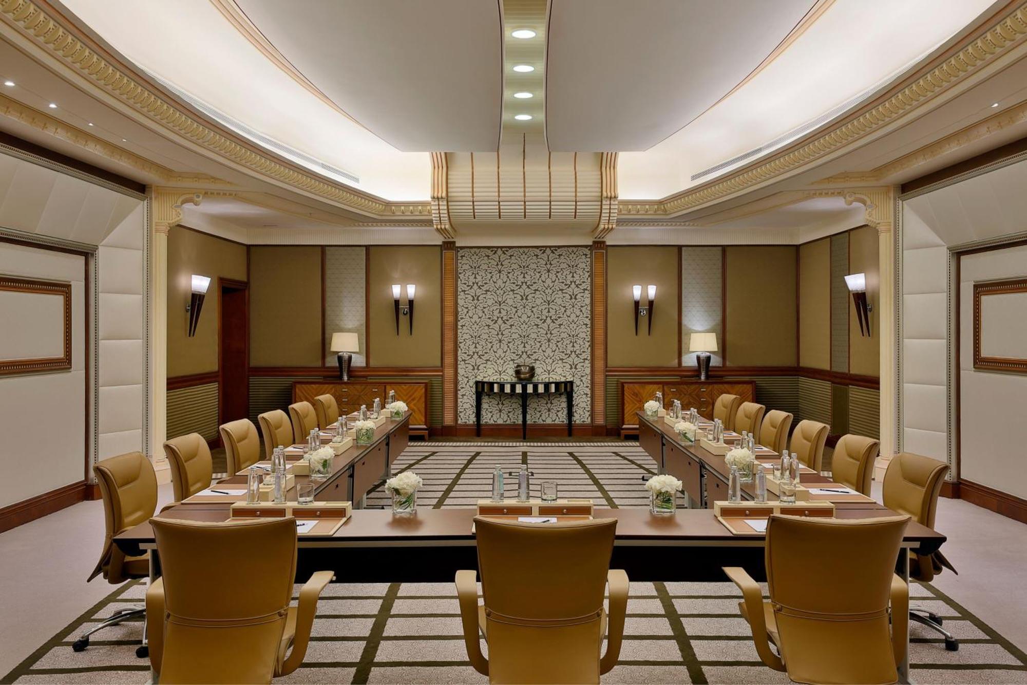 فندق ريتز كارلتون جدة المظهر الخارجي الصورة The meeting room